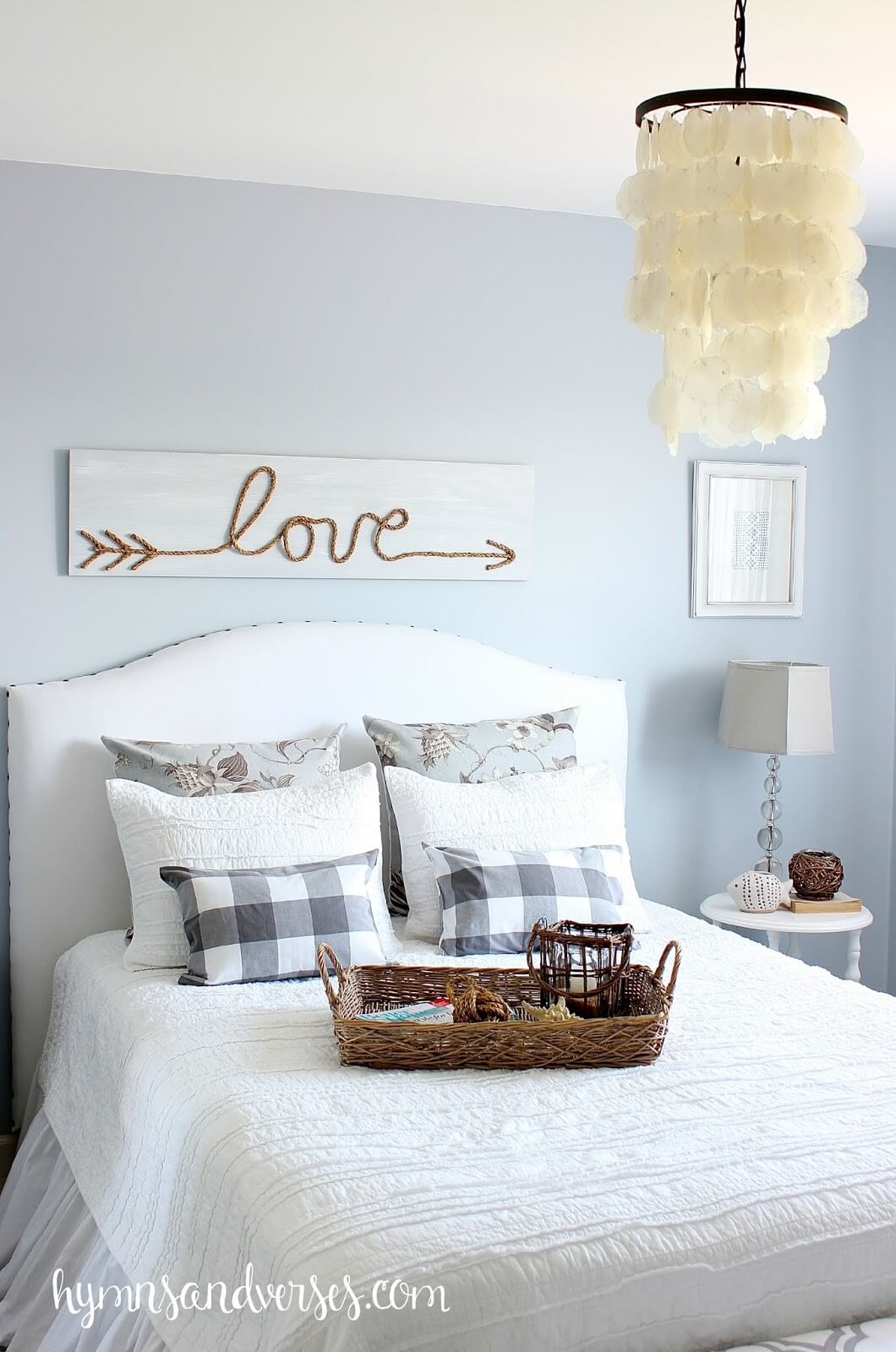 Homestyle Bedroom Love Sign