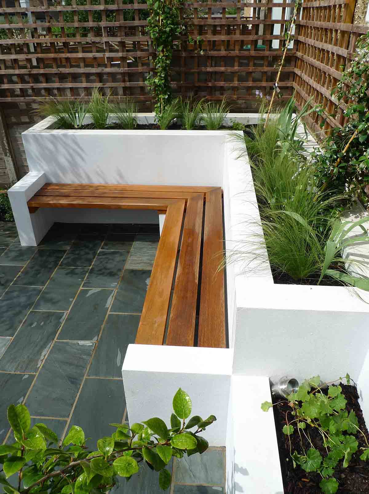 33 Best Built-In Planter Ideas and Designs for 2021