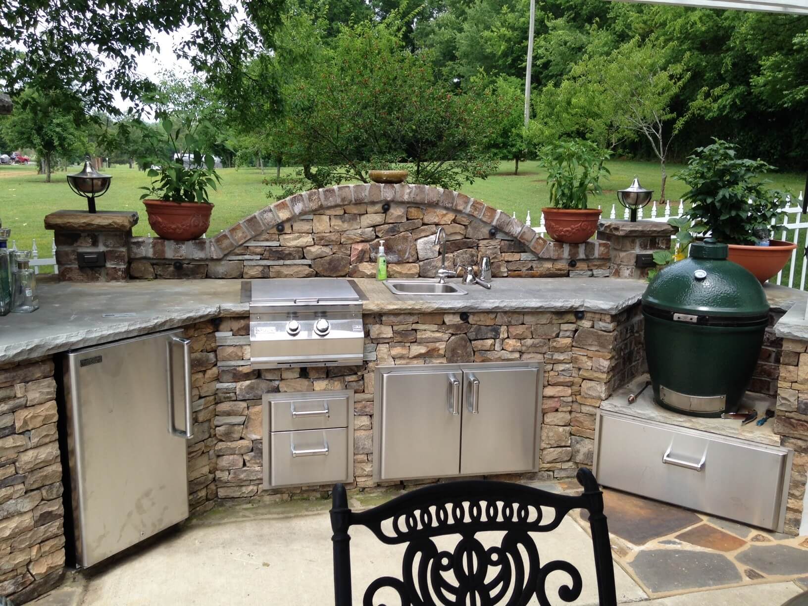 Unique Outdoor Kitchen Idea