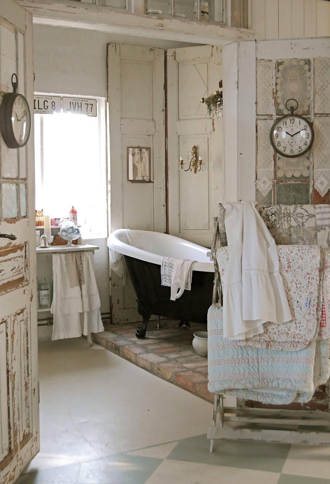 28 Best Shabby Chic Bathroom Ideas And Designs For 2021