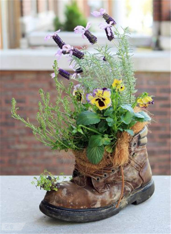 Upcycled Boot Flower Planter Tutorial