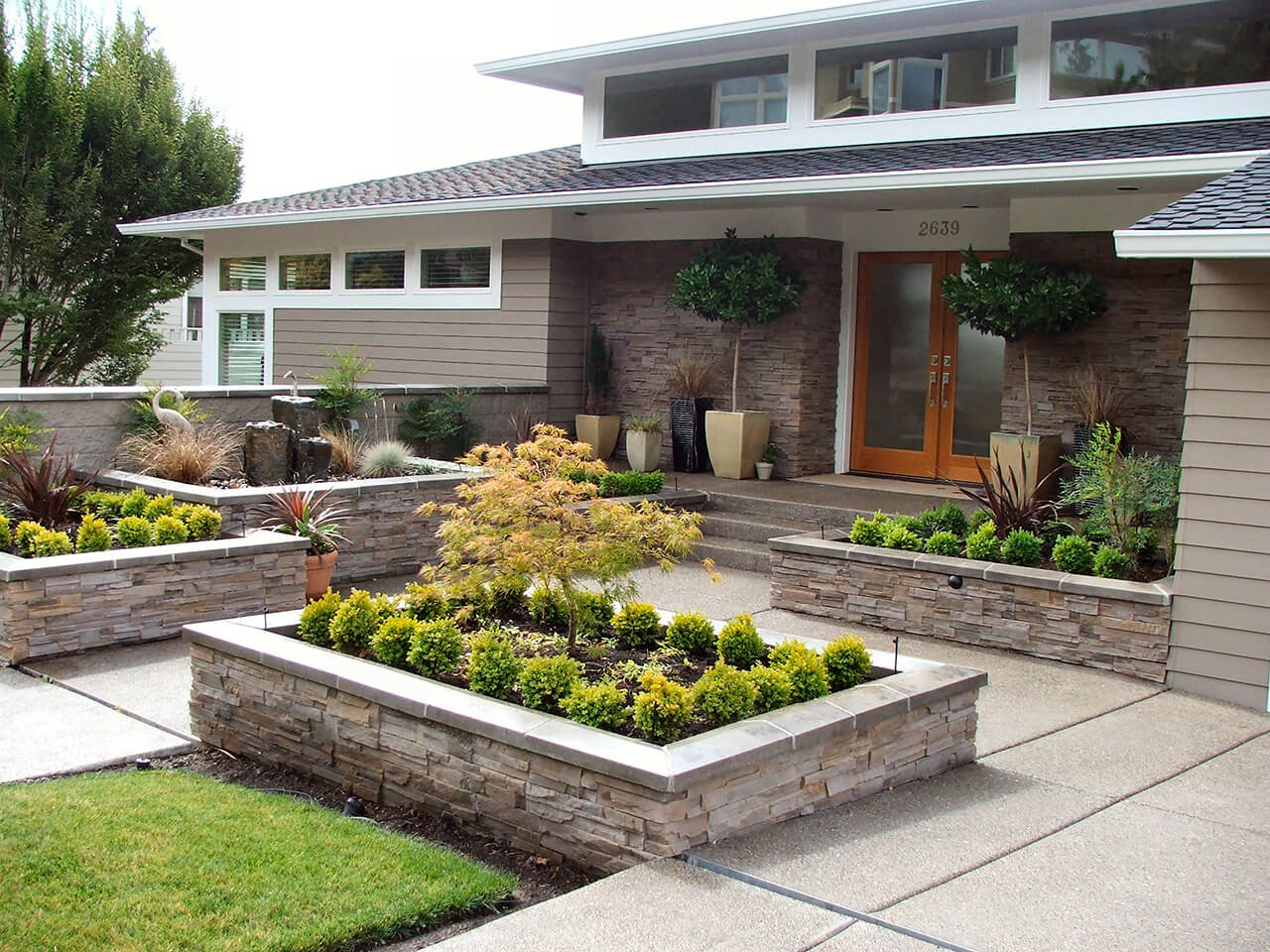 26 front yard landscaping garden ideas homebnc