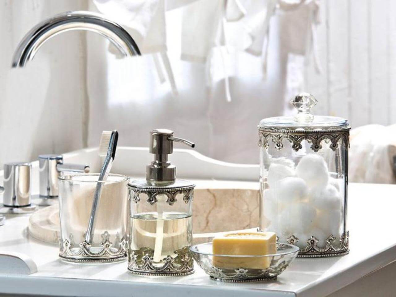 Shabby chic style bathroom accessories