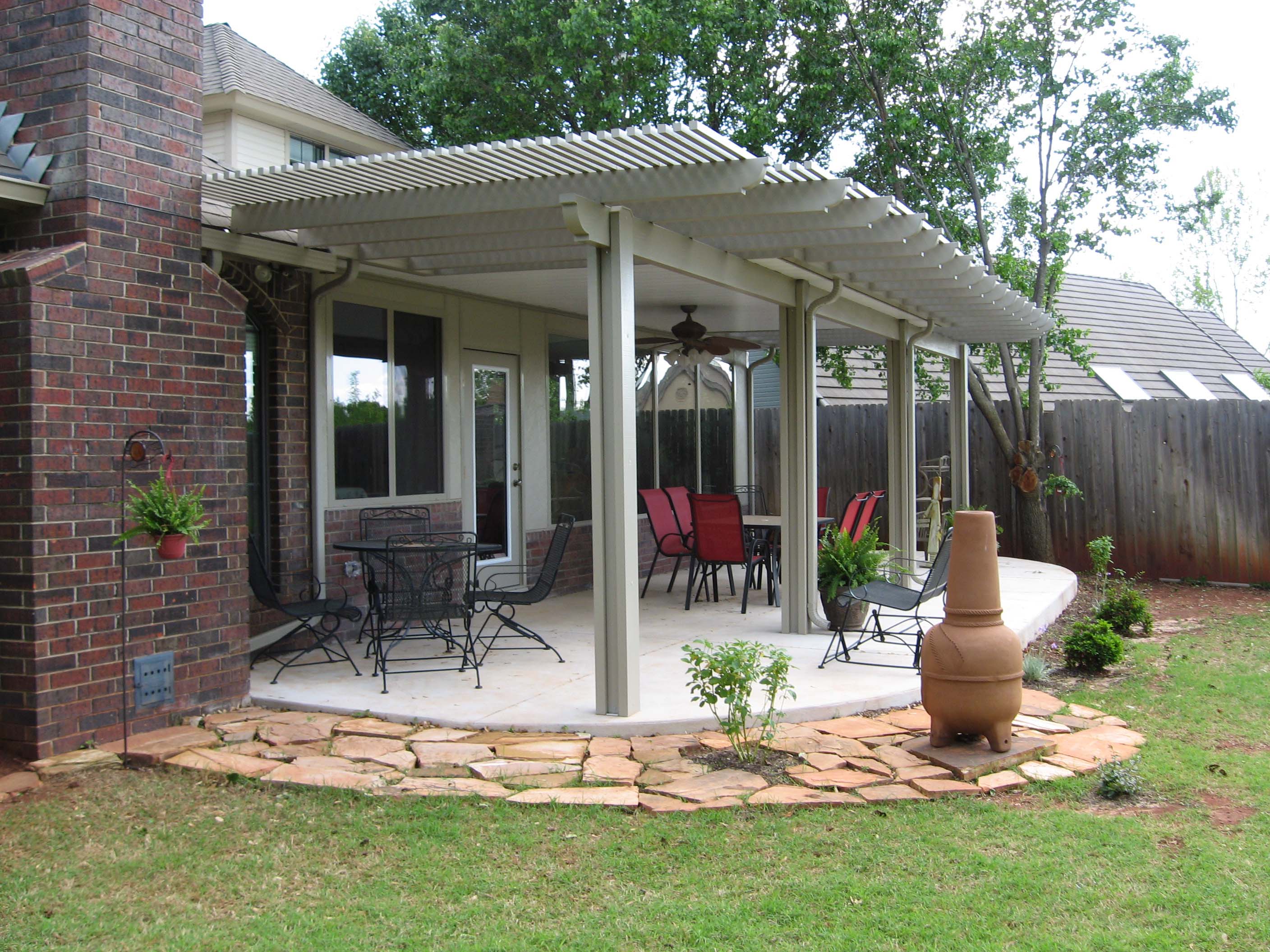 Outdoor Decor: 20 Lovely Pergola Ideas - Style Motivation