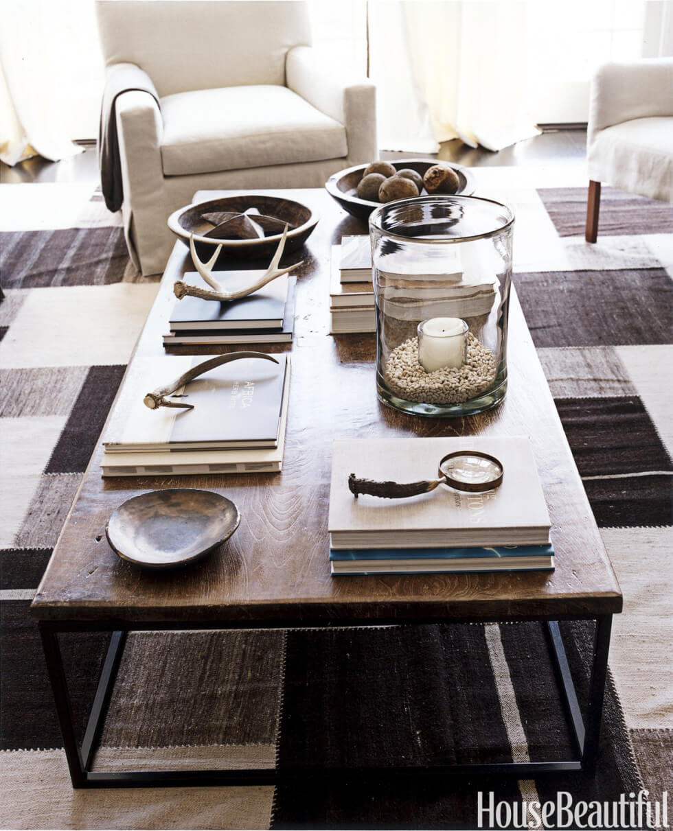 Updated Cabin-style Antler Accents with a Dark Wood Table