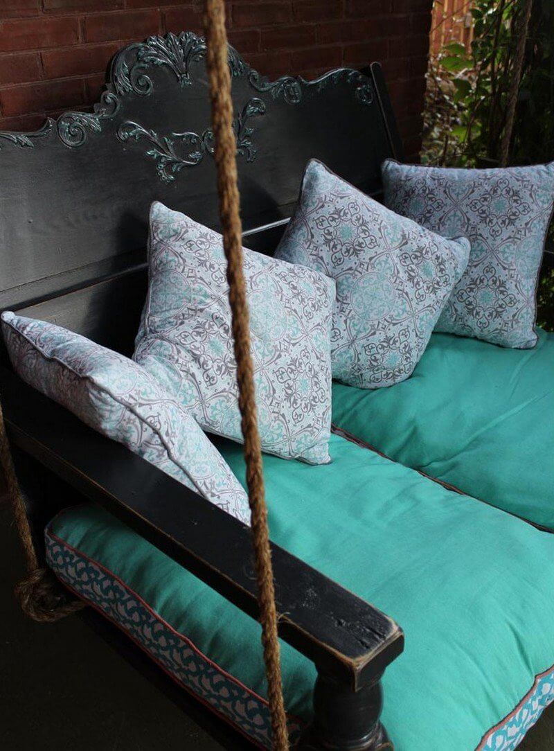 13 Dreamy DIY Porch Swing Bed Ideas