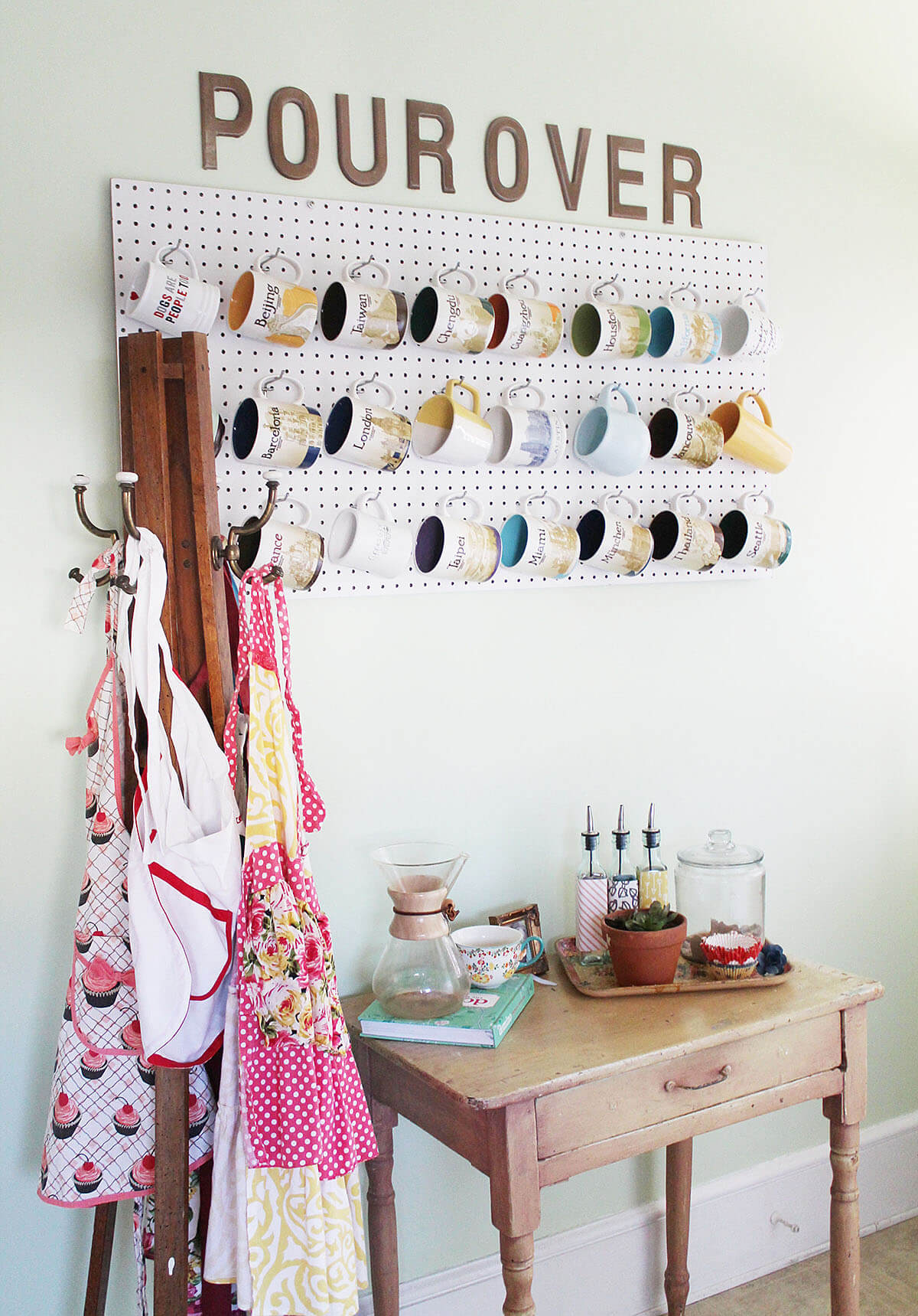 14 Creative DIY Mug Storage and Organization Ideas