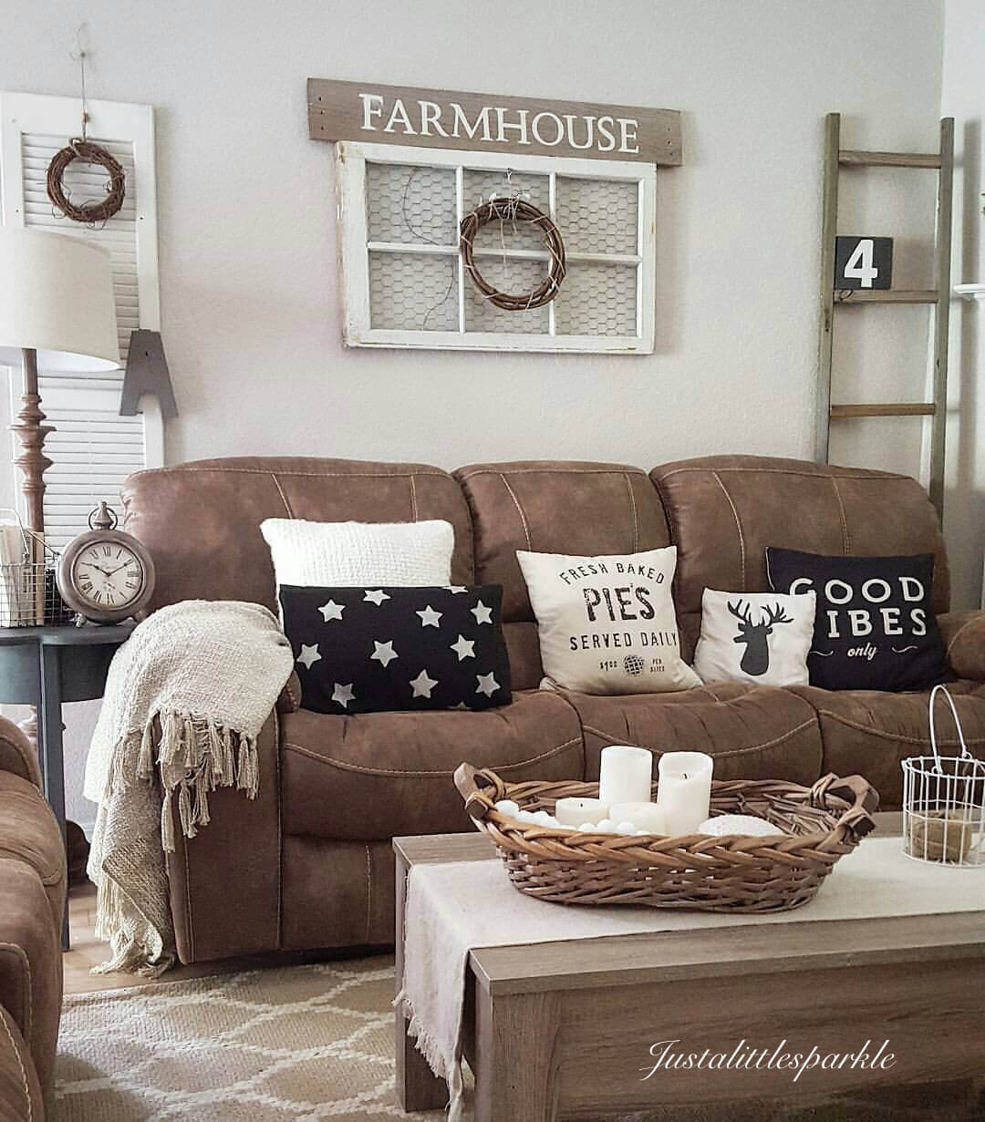 50 Best Farmhouse Living Room Decor Ideas And Designs For 2021 