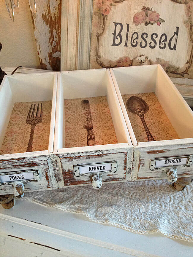 Be Our Guest Divided Cutlery Drawer