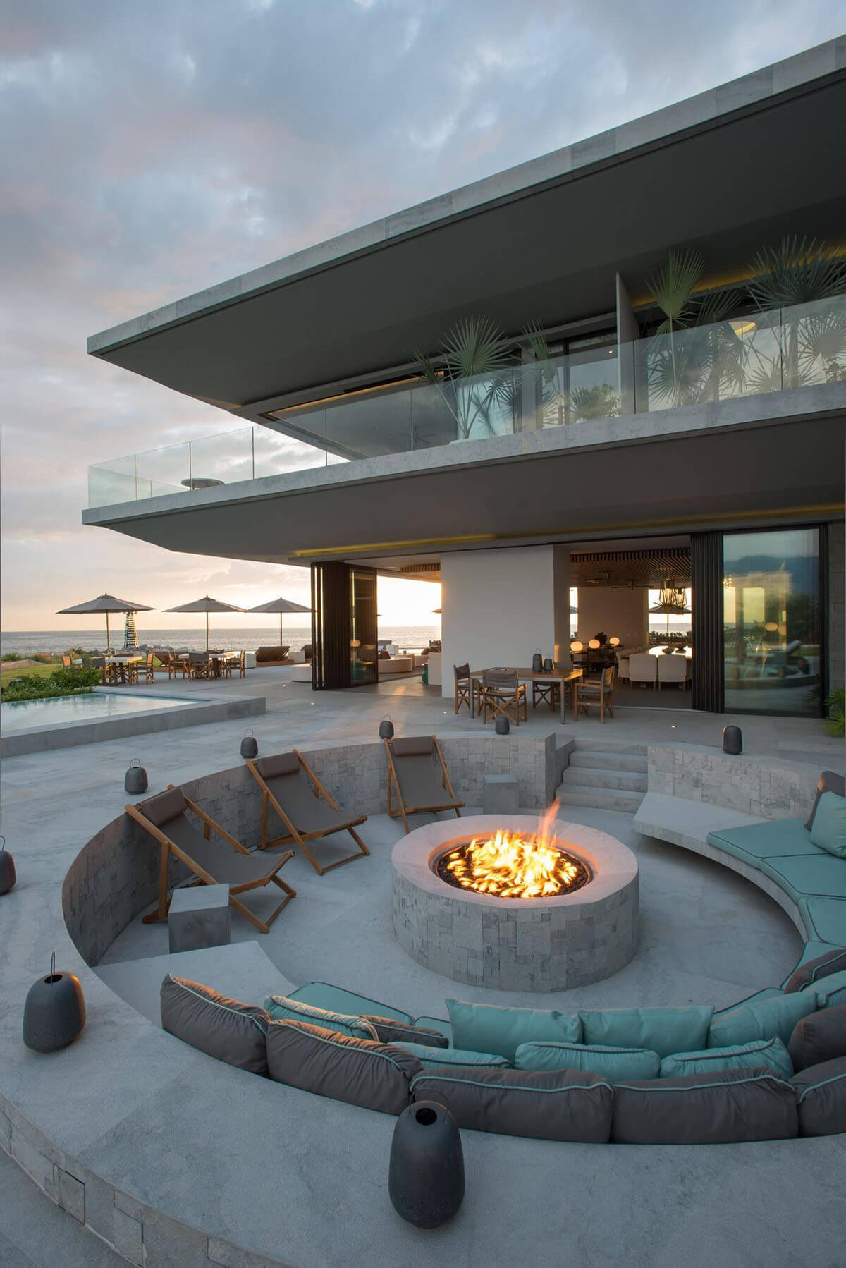 28 Best Round Firepit Area Ideas And Designs For 2020