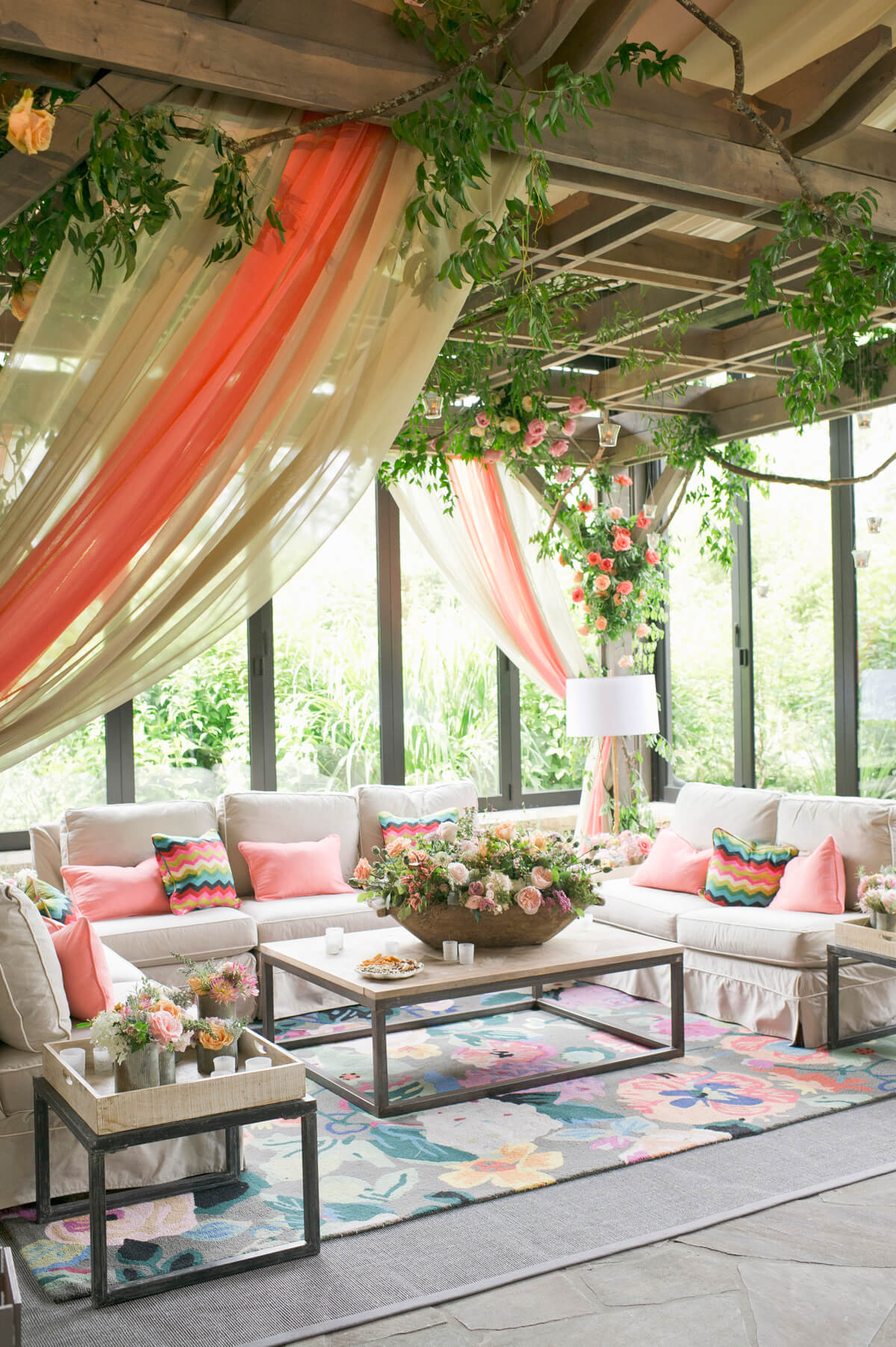 Outdoor Decor: 13 Amazing Curtain Ideas for Porch and Patios