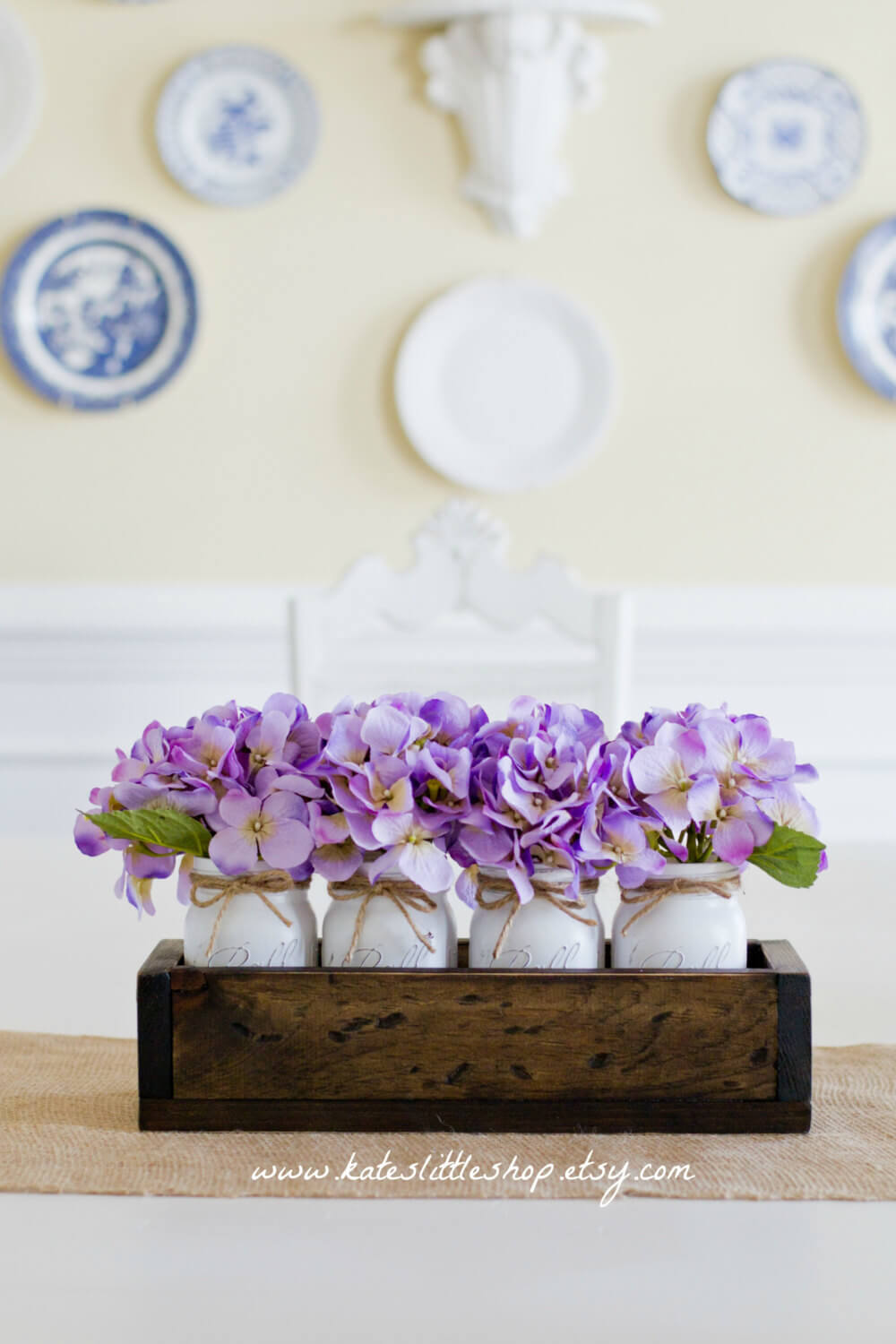 Vintage Inspired Chalk Painted Mason Jar Vases in a Wood Box