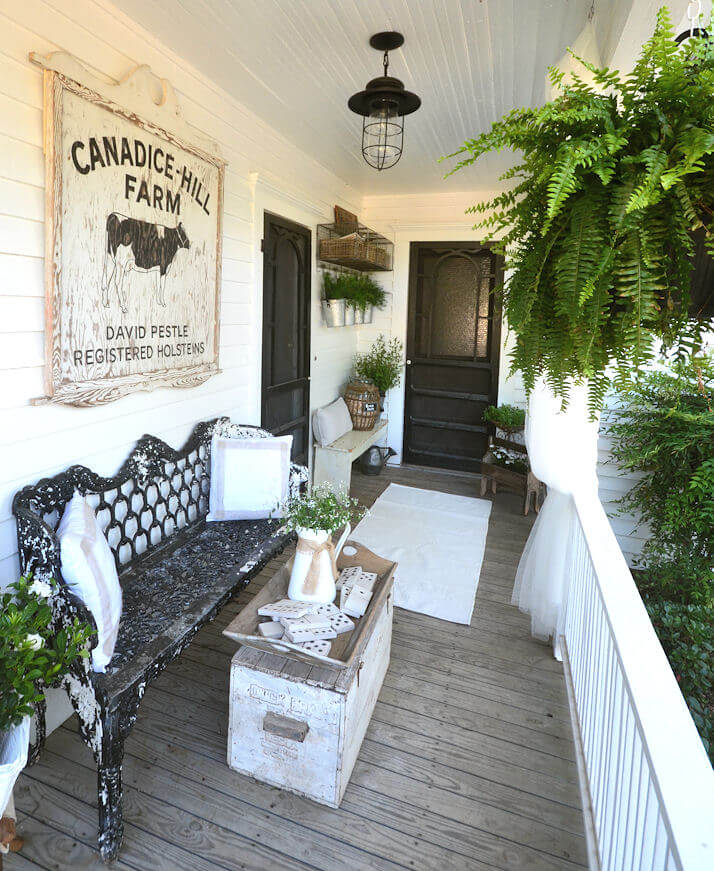 50 Best Rustic Farmhouse Porch Decor Ideas And Designs For 2021