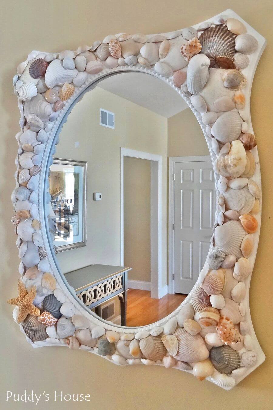 A Beach-Themed Mirror on The Wall