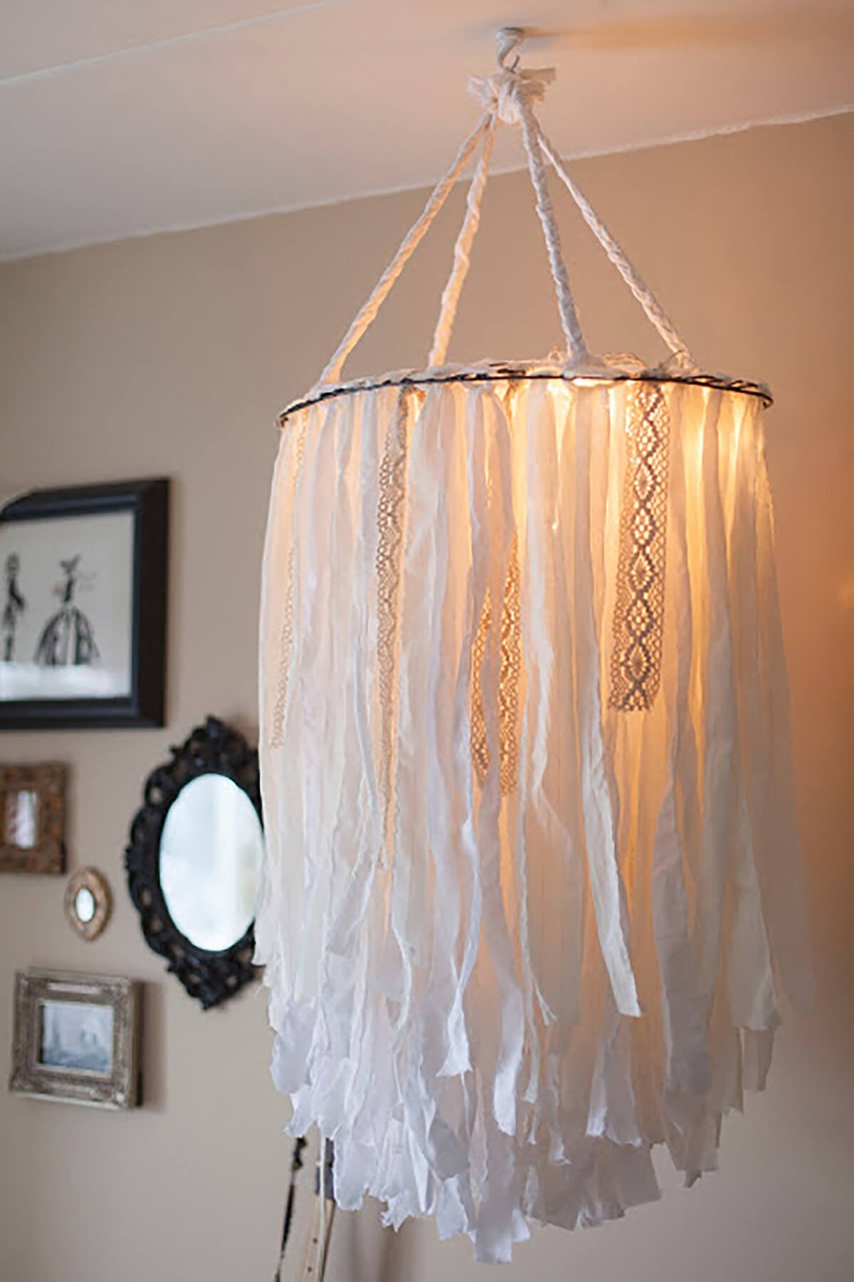 Luxurious Canopied Material Lampshade