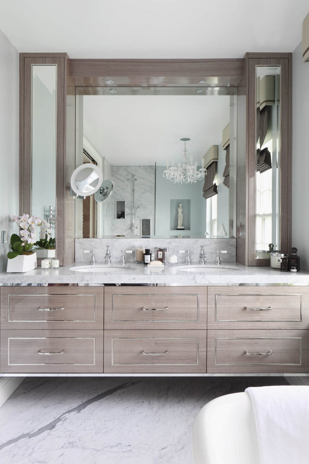 32 Inspiring Master Bathroom Design Ideas & Layouts