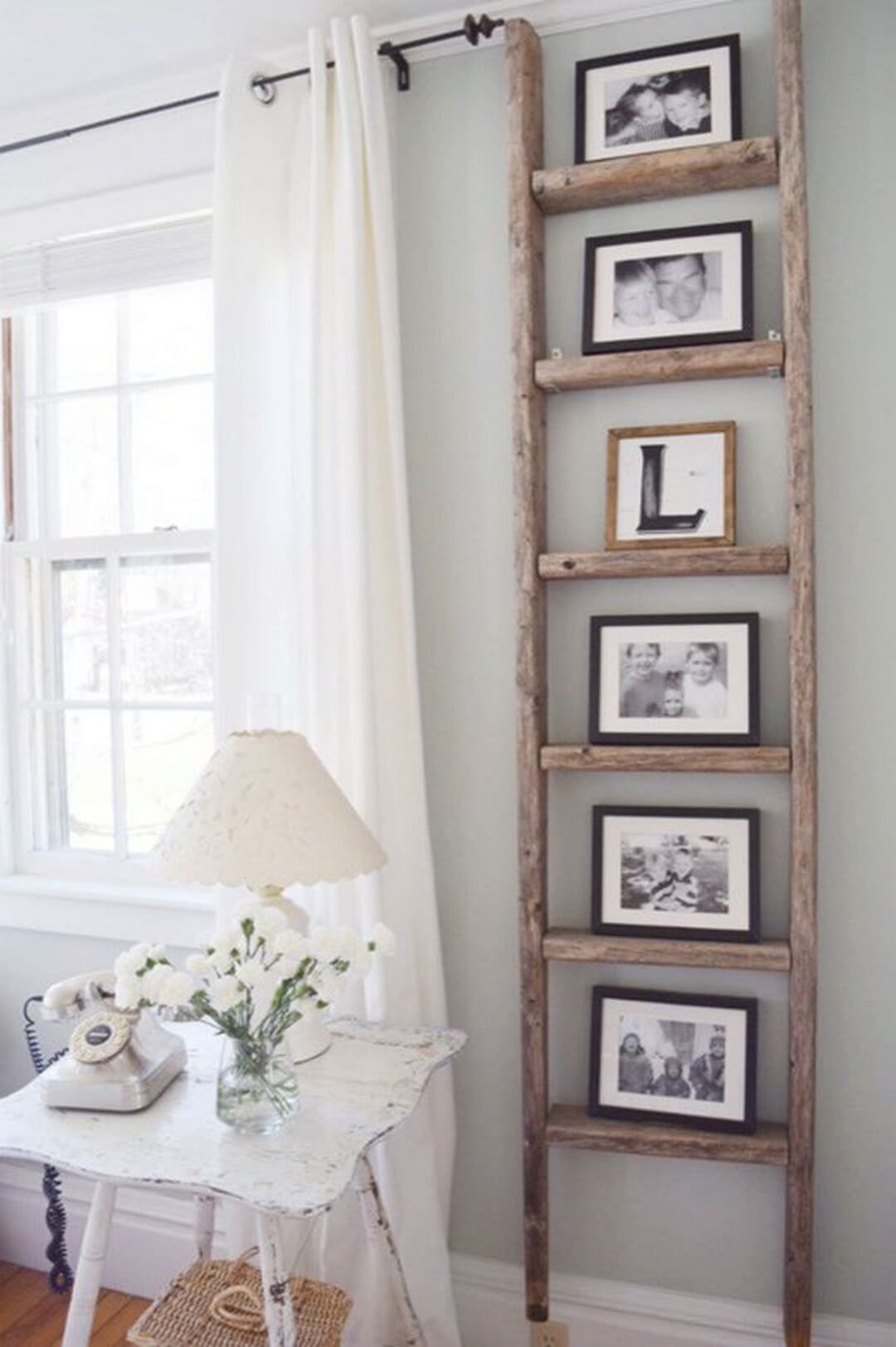 Exhibidor de marcos de la escalera de Workman's Ladder Picture Frame Display