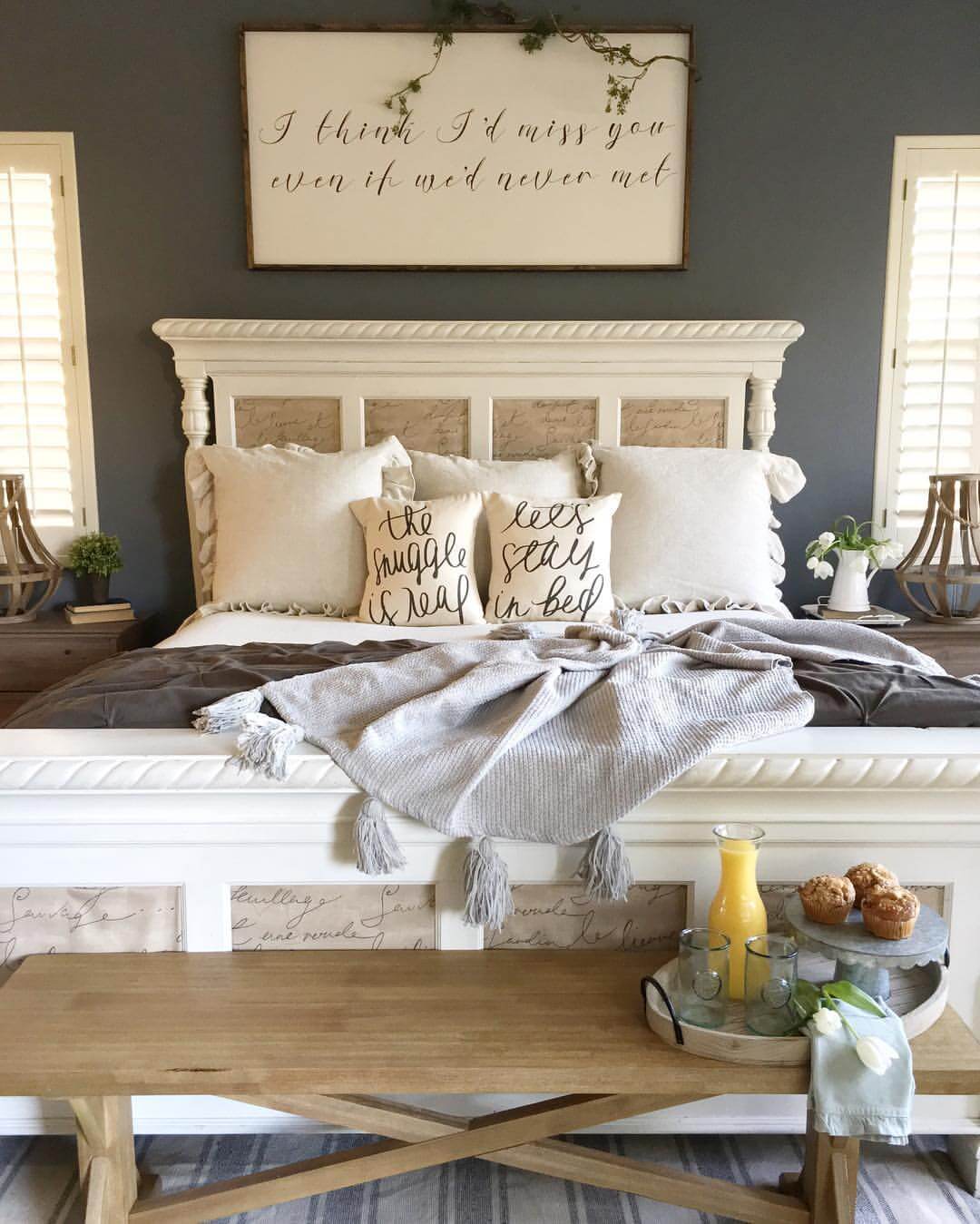 45 Best Farmhouse Bedroom Design And Decor Ideas For 2021