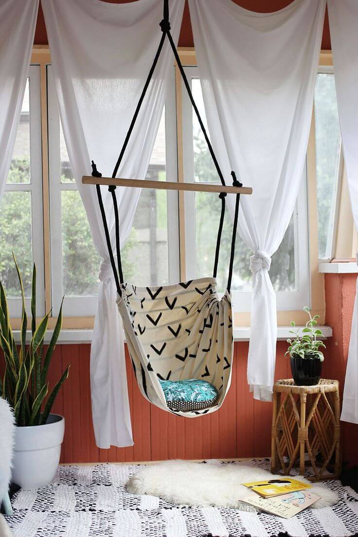 Rope Ladder Suspended Sailor Swing