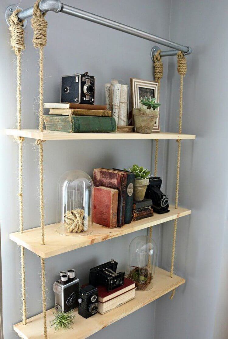 A Hanging Bookshelf for an Empty Corner