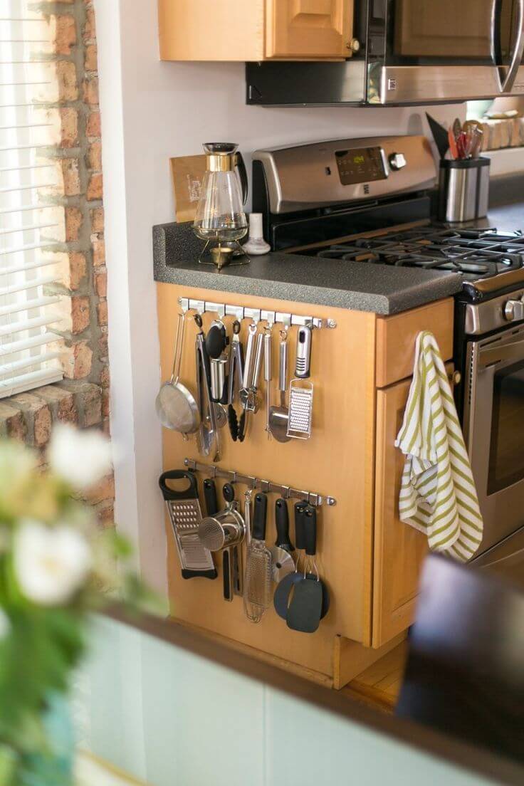 Una Pequeña Pared de Accesorios de Cocina