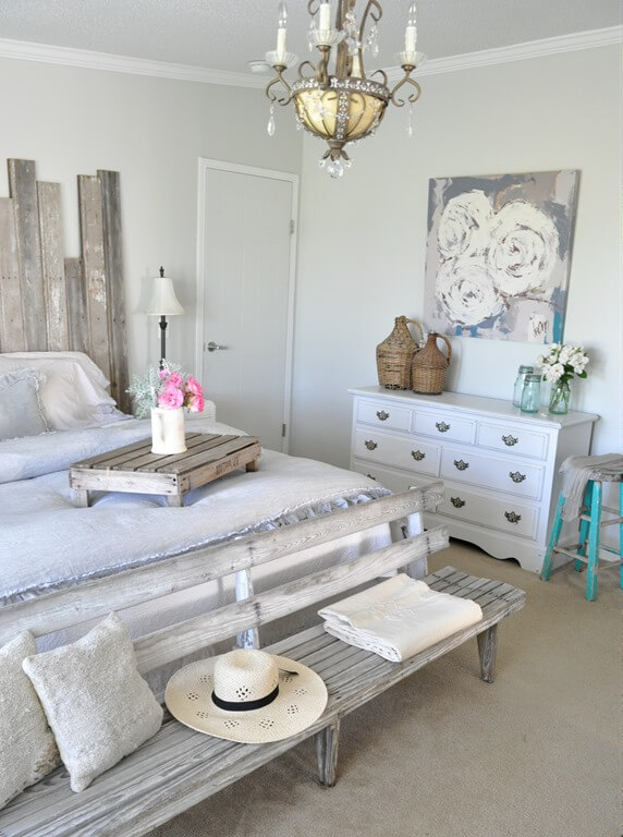 Shabby-Chic Beach House Retreat Bedroom