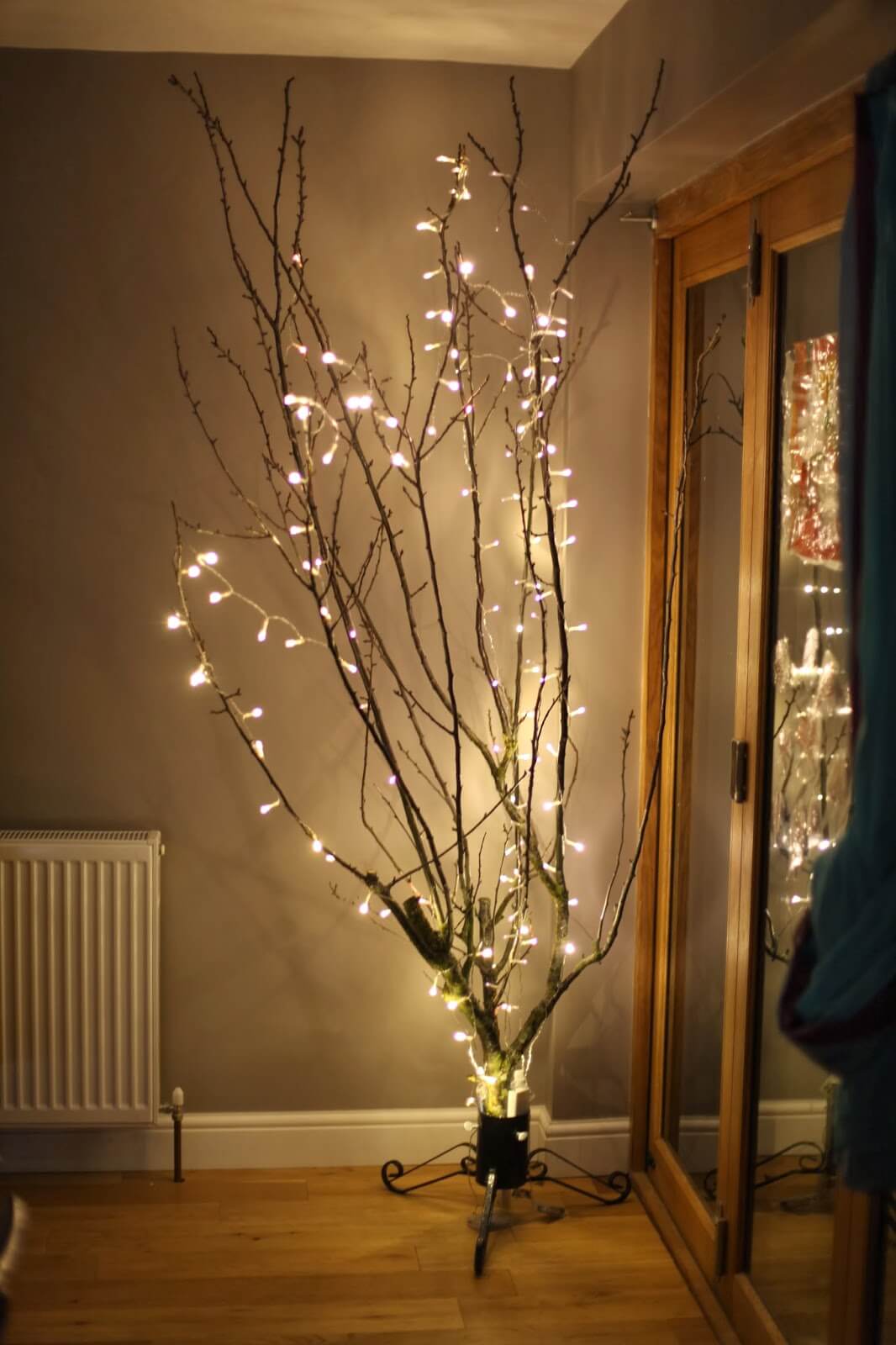 40+ Best Branches Decorating Ideas and Designs for 2021