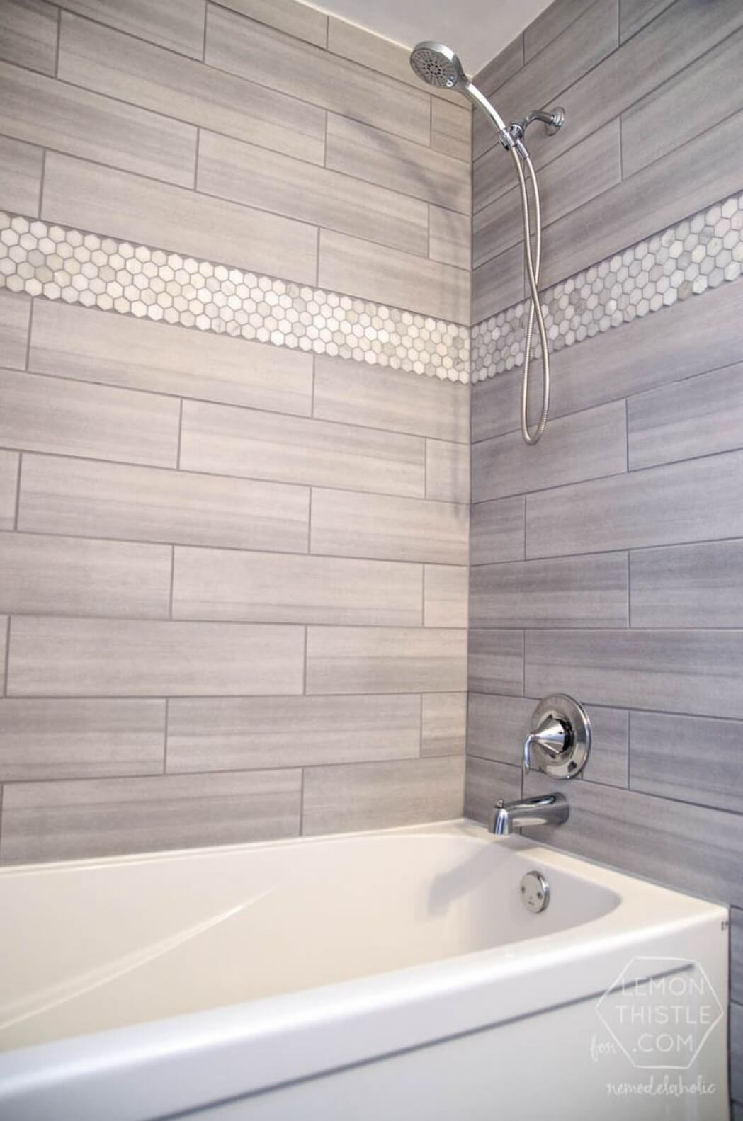 32 Trendy Shower Tile Ideas for a Bathroom