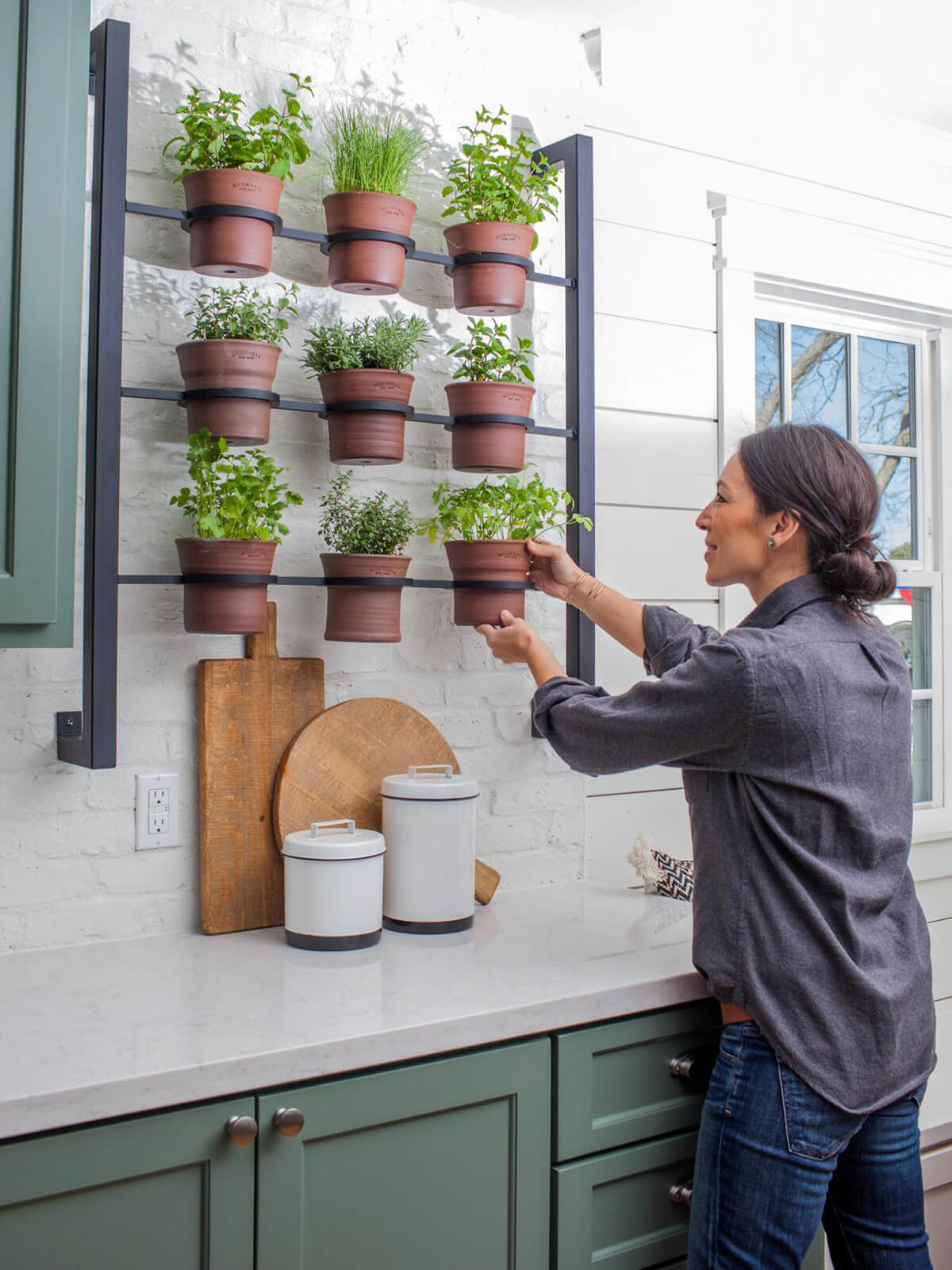 Wall Hanging Potted Herb Garden