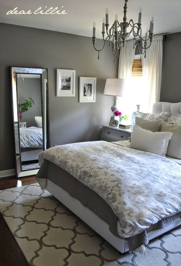 Grey Bedroom Decor With Canopy Bed