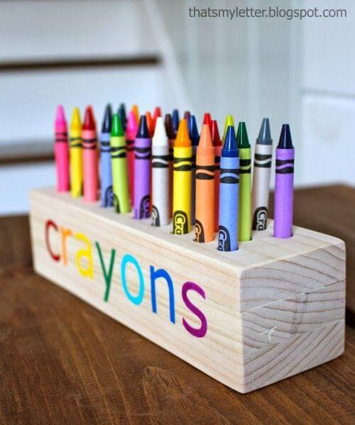 Unique Way to Organize Crayons