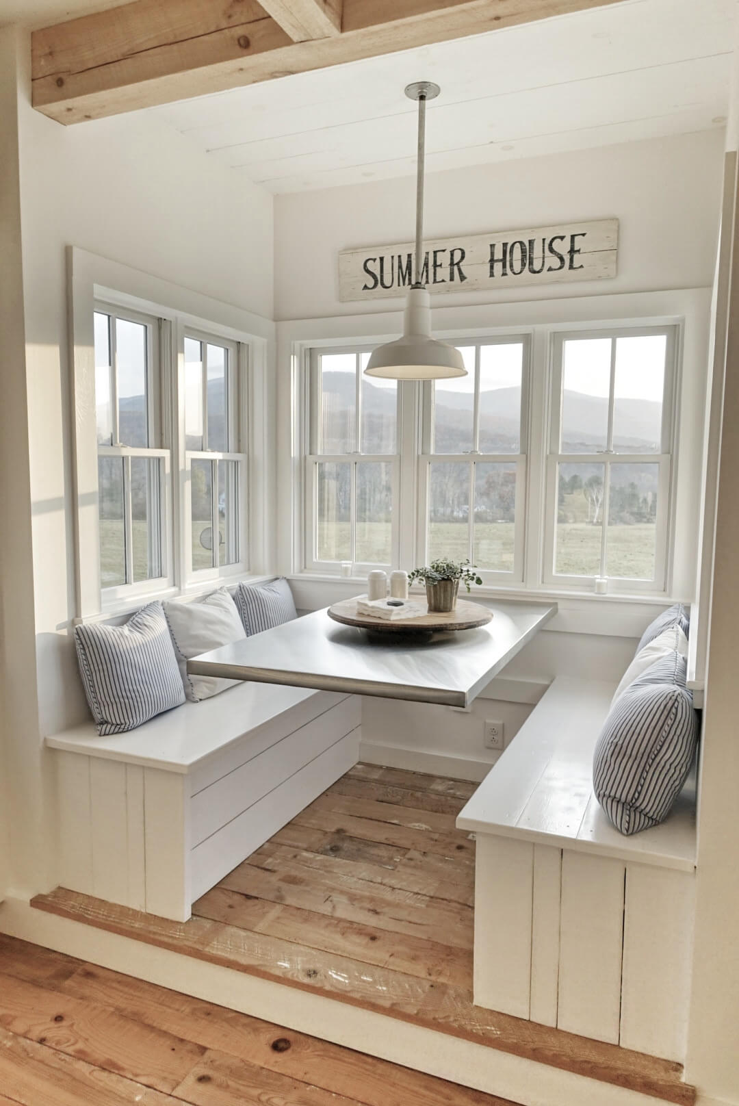 27 Best Rustic Shiplap Decor Ideas and Designs for 2021