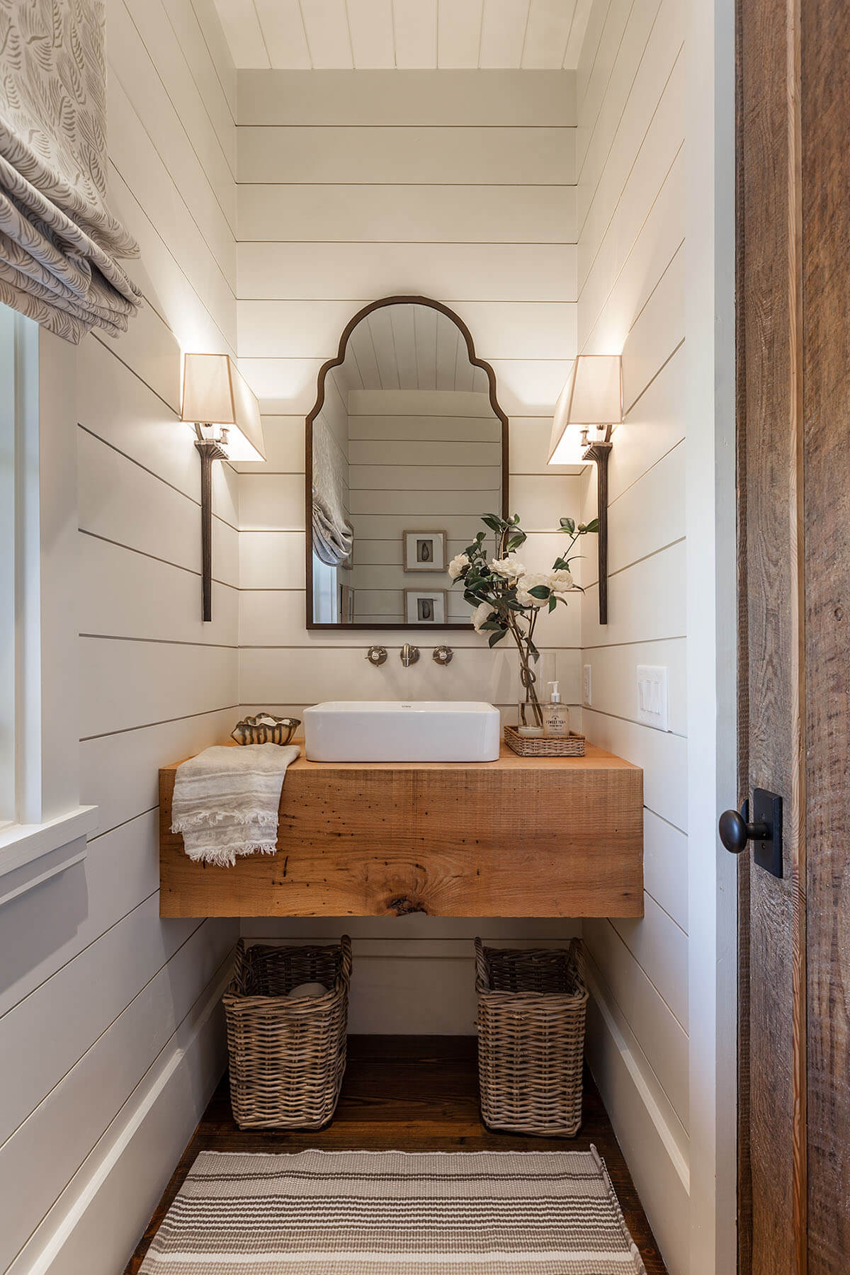 16 Rustic Shiplap Decor Ideas Homebnc 