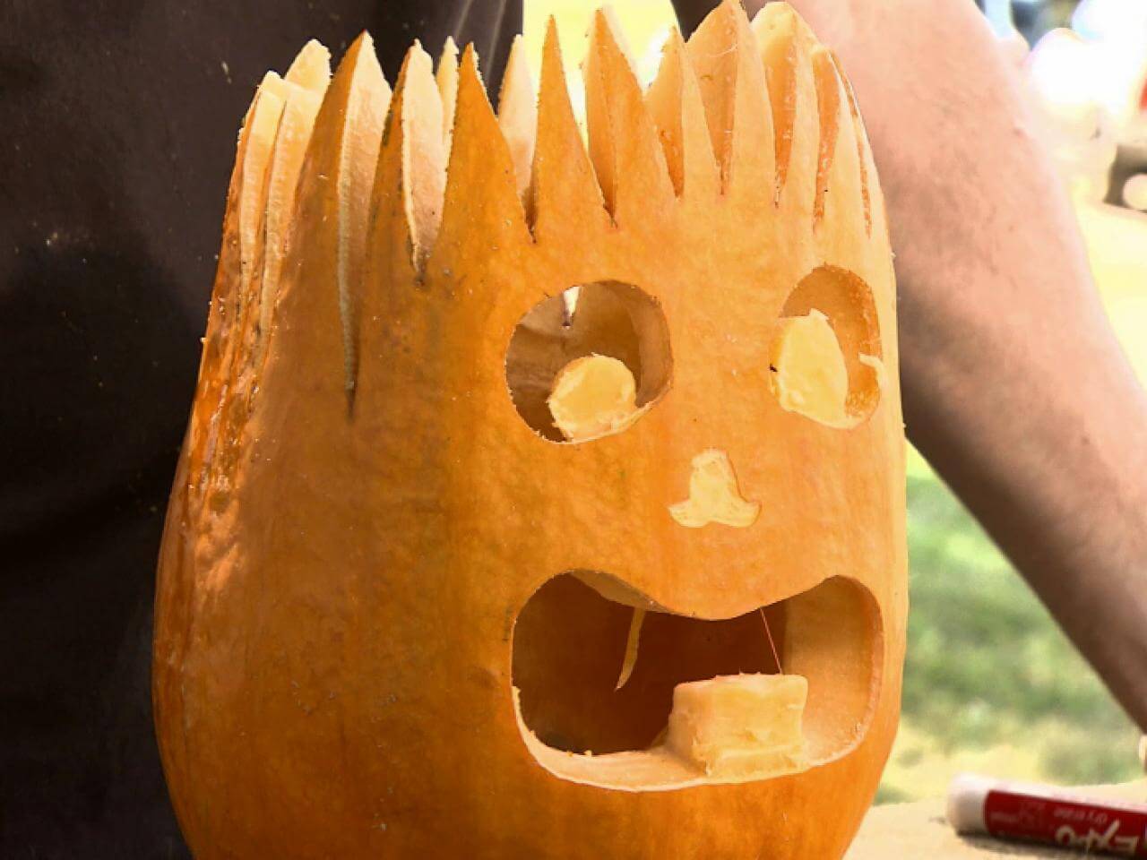 Tall pumpkin deals carving ideas