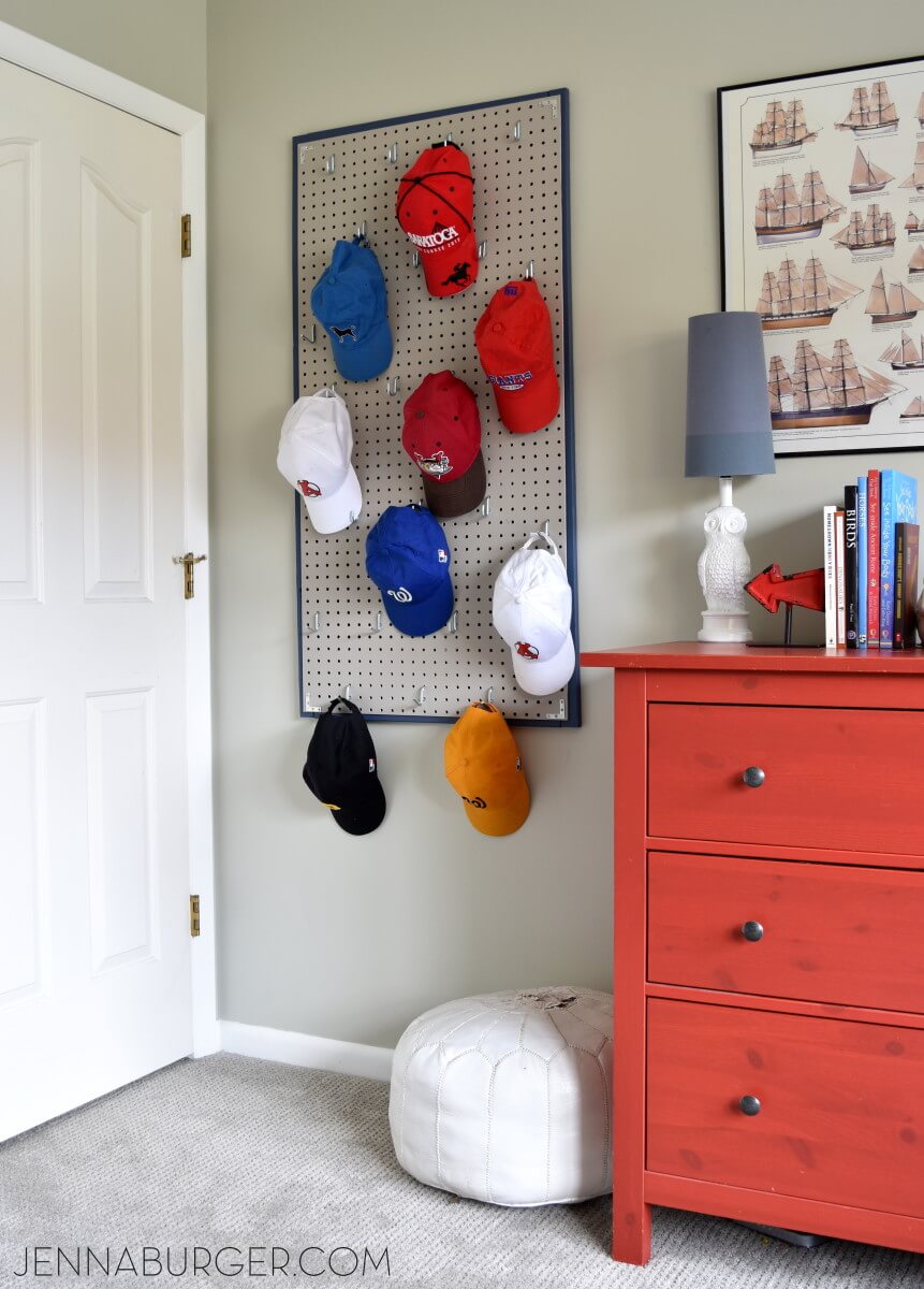 Featured image of post Wall Art For Bedroom Boy : While you may want to forgo the neon walls, superhero bedding, and stacks of toys, the occupant of the room might have other ideas.