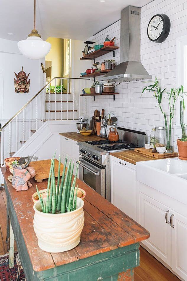 Distressed Island Cottage Kitchen Idea