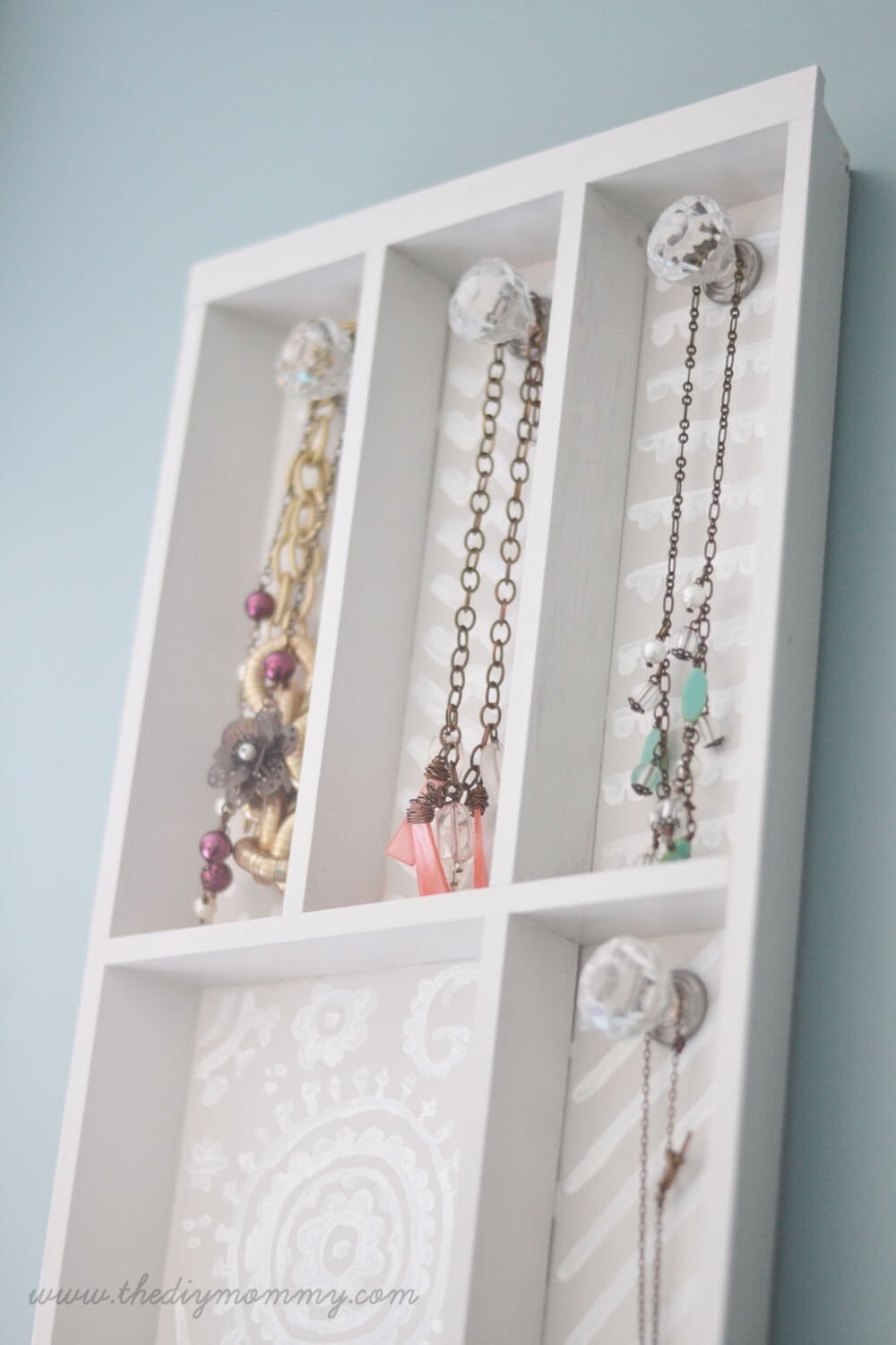 Drawer and Knob Necklace Separator