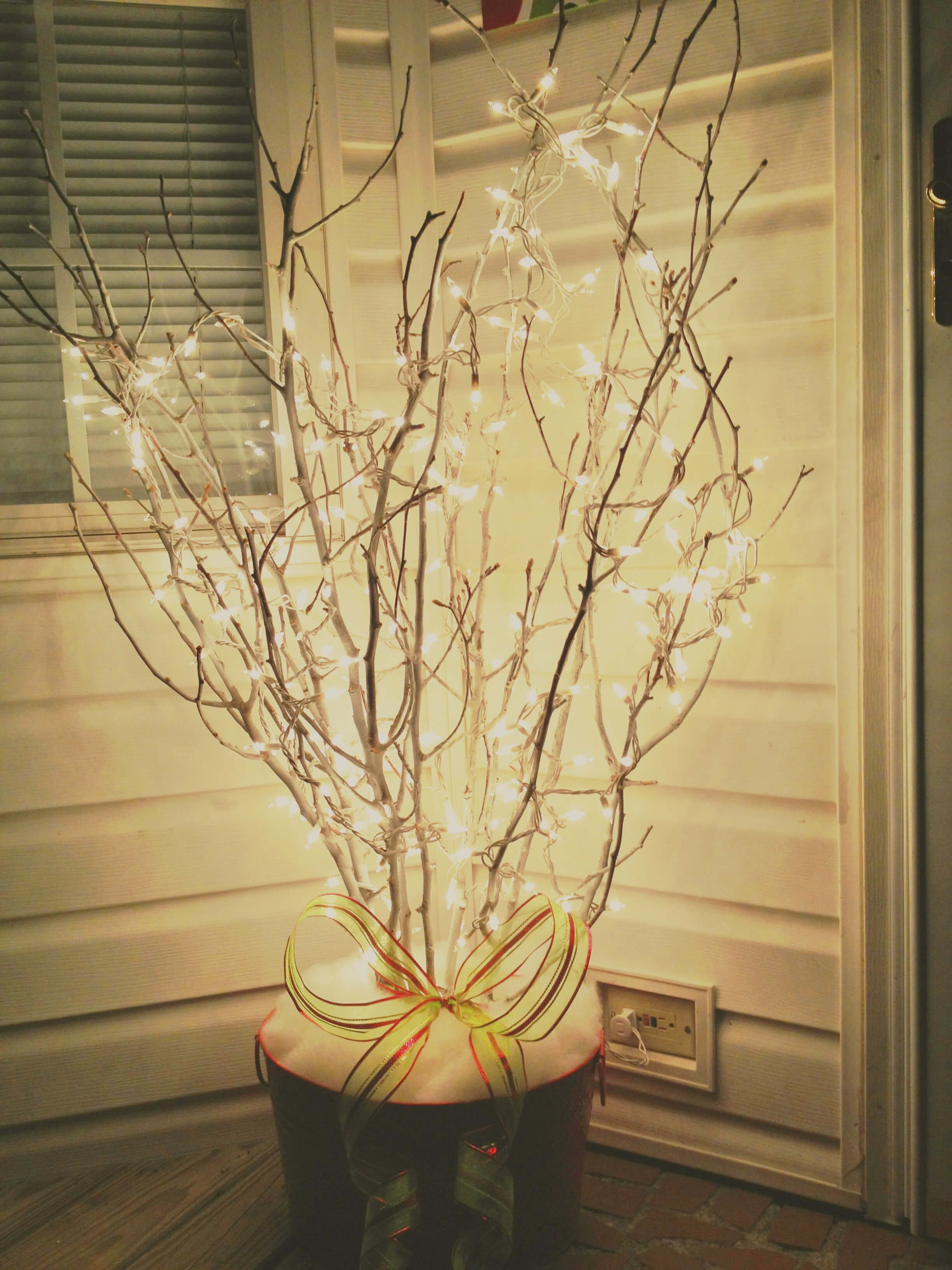 Pinecone String Lights 2021