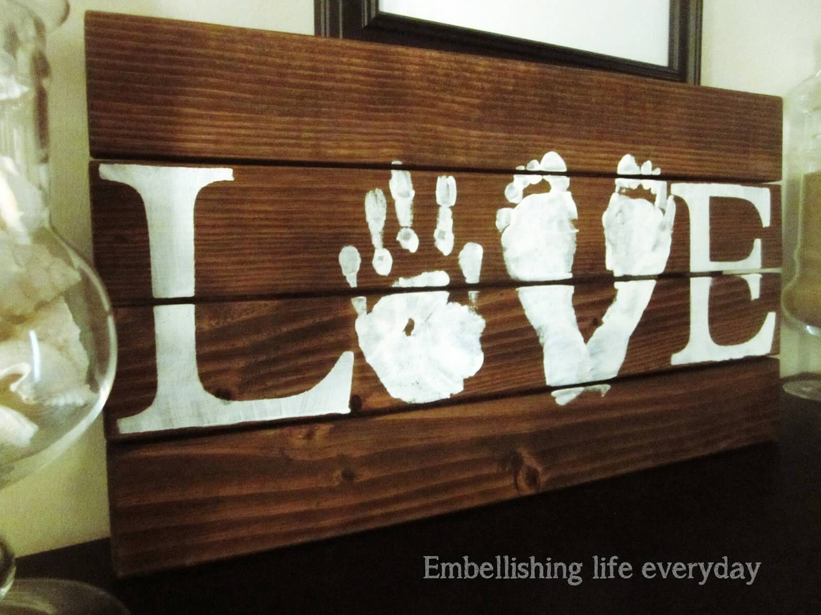 Hand and Foot Print Family Board