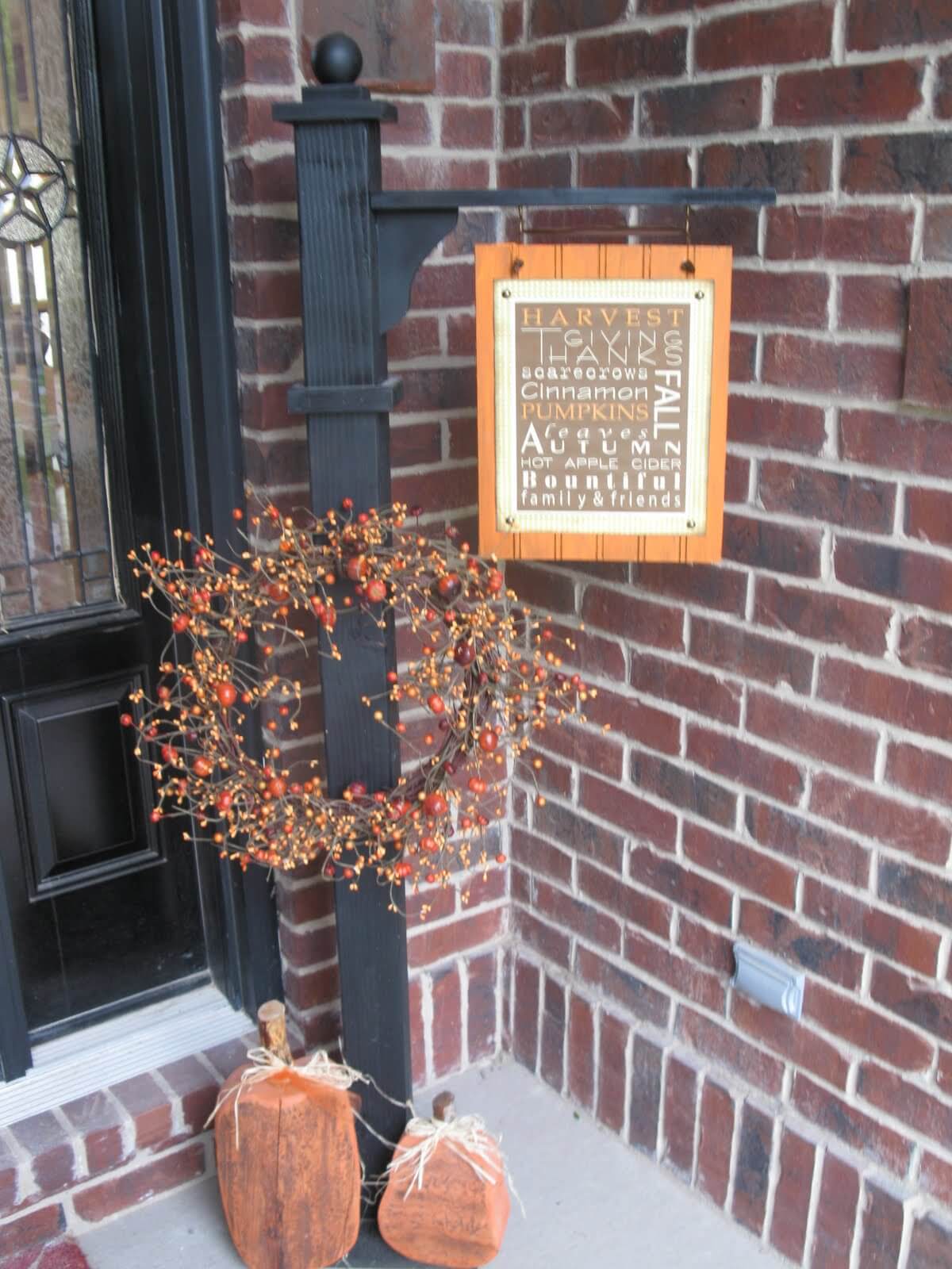 Versatile Post and Welcome Sign for Fall