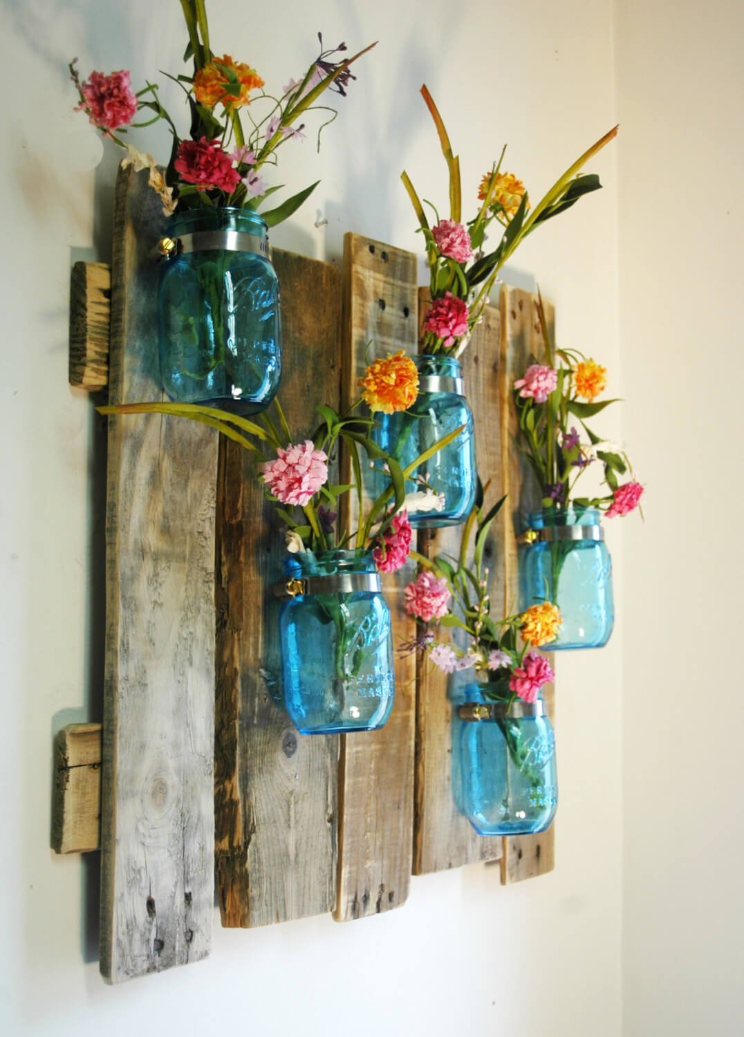 24 Best Mason Jar Wall Decor Ideas and Designs for 2021