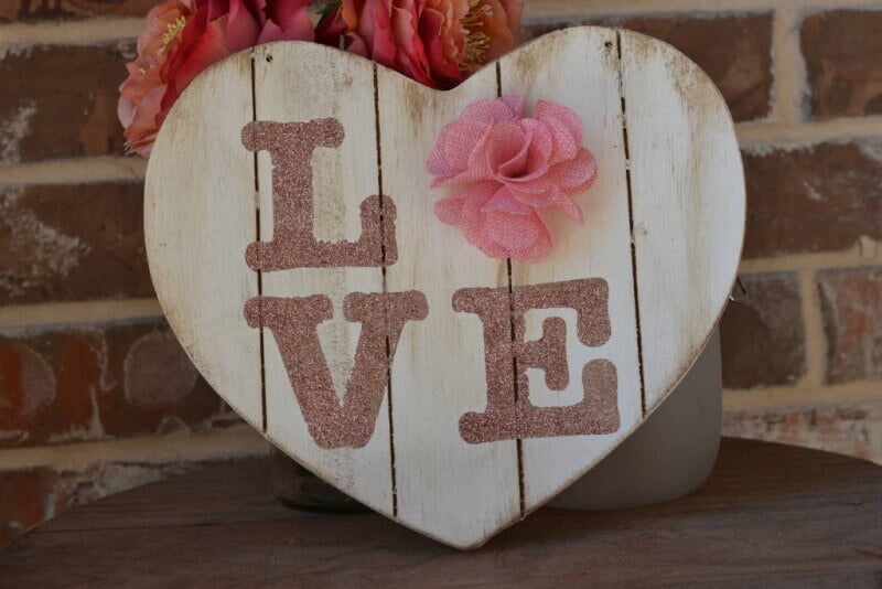 Glittery Heart-Shaped Pallet Sign