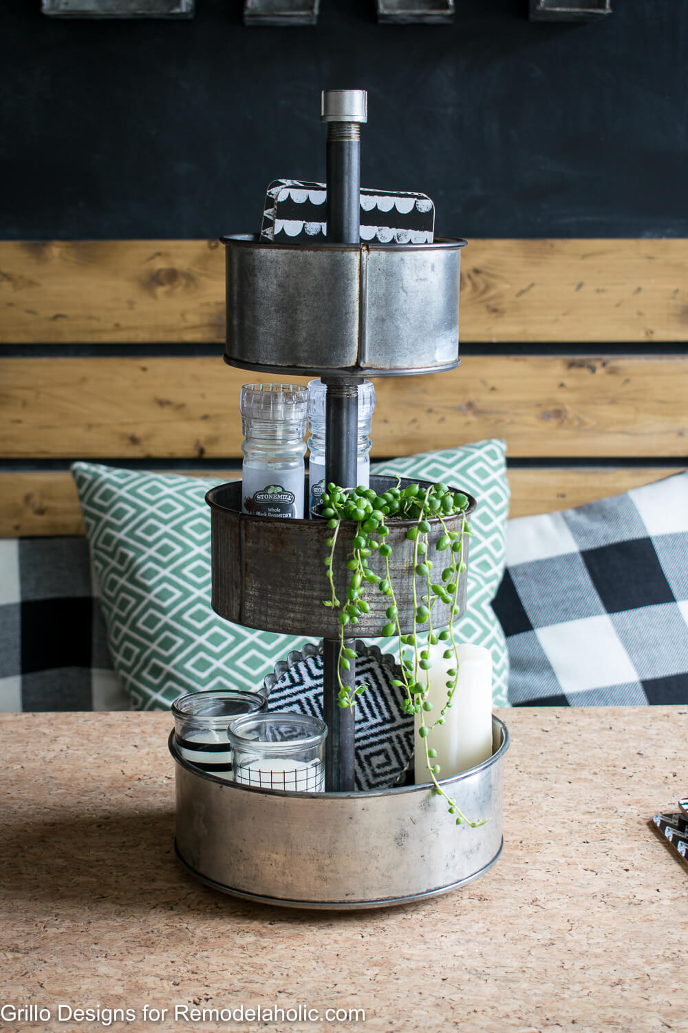 Rangement en couches de boîtes à pâtisserie