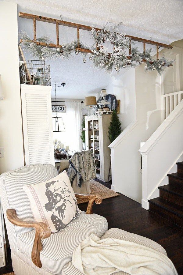 36 Best Repurposed Old Ladder Ideas and Designs for 2020