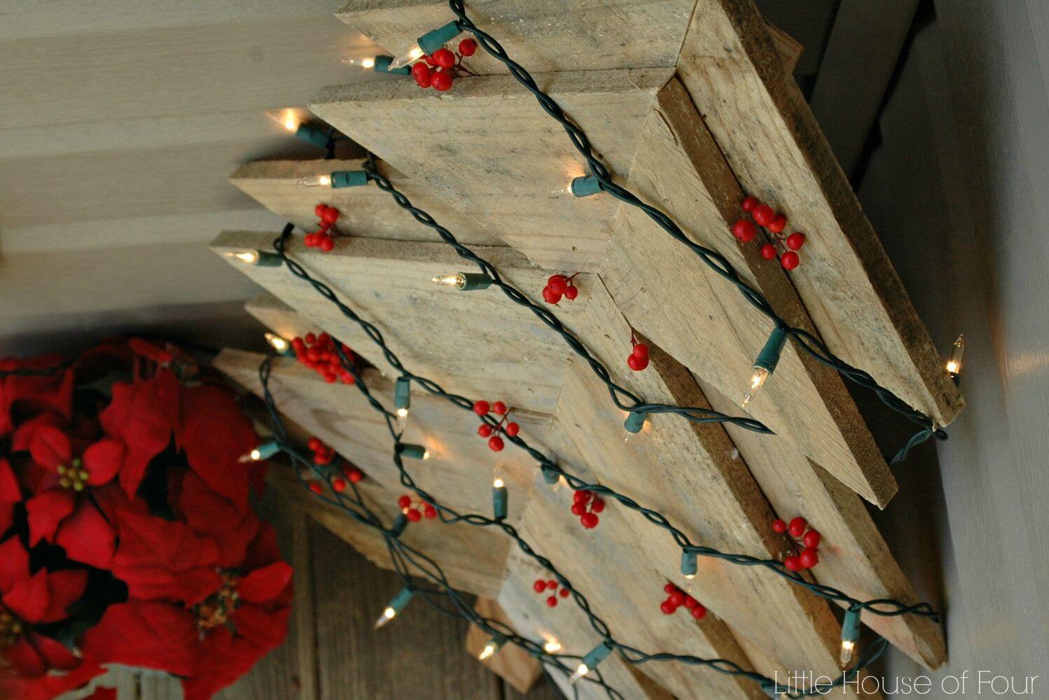 More DIY Christmas Tree Ideas for Pallets