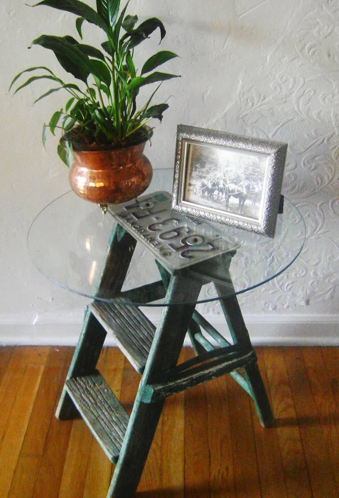 License Plate Top Ladder Table