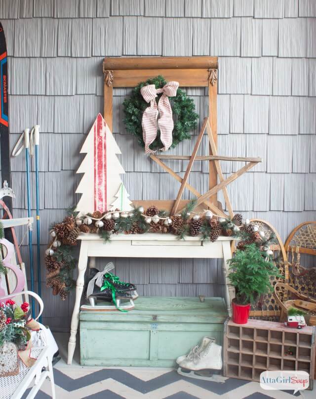Vintage Porch Decor Ideas for Christmas