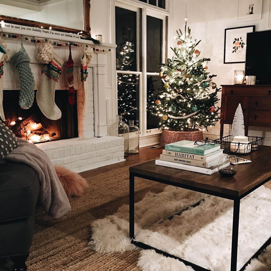 32 Best Christmas Living Room Decor Ideas and Designs for 2020