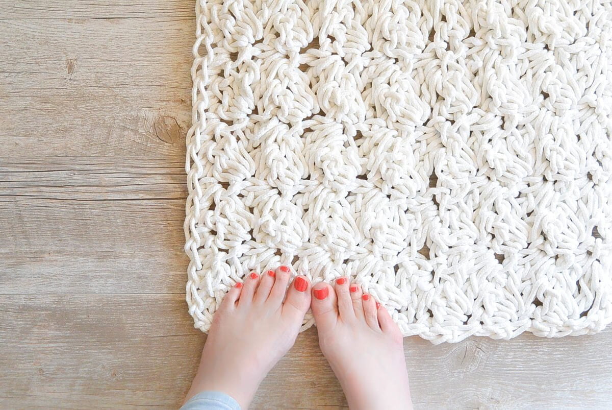 Simple, Cozy Faux Crochet Mat