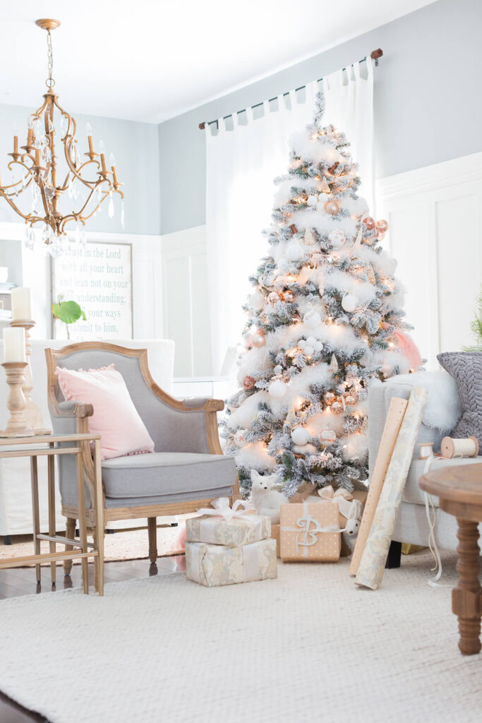 32 Best Christmas Living Room Decor Ideas and Designs for 2021